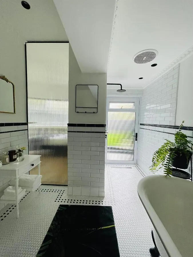 Suite Martinique At Slivington Manor Kapstadt 0*,